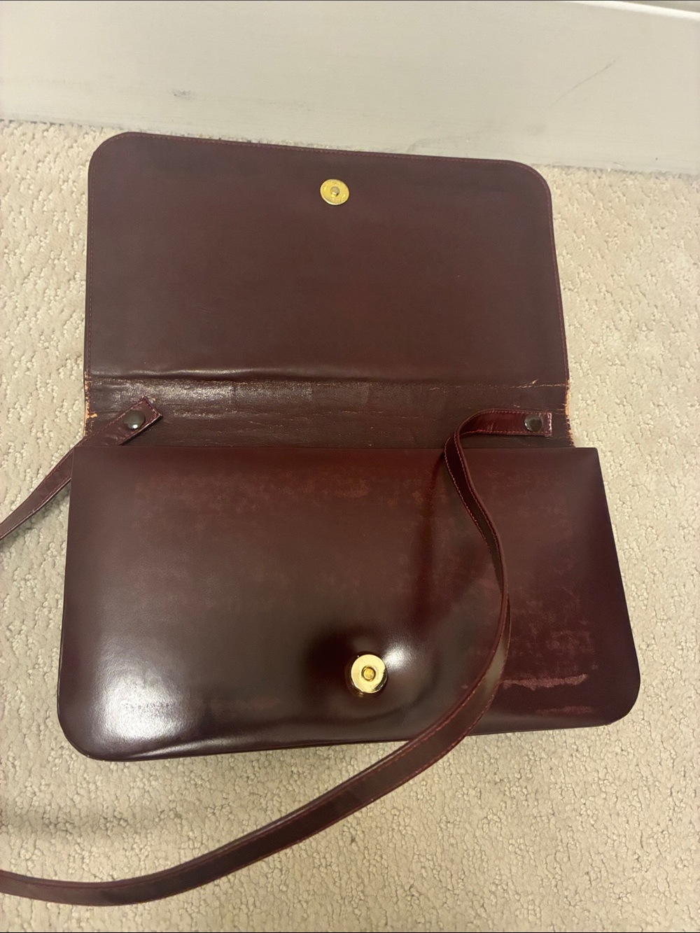 Vintage Givenchy Oxblood Leather Clutch/Crossbody👝 - Picture 2 of 9